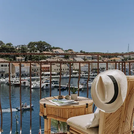 Apoksiomen Hotel 4*