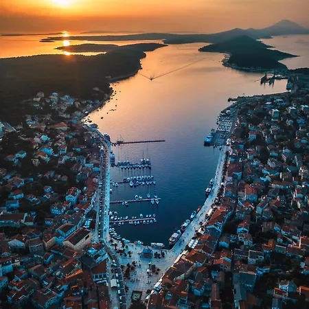 Apoksiomen Hotel 3*