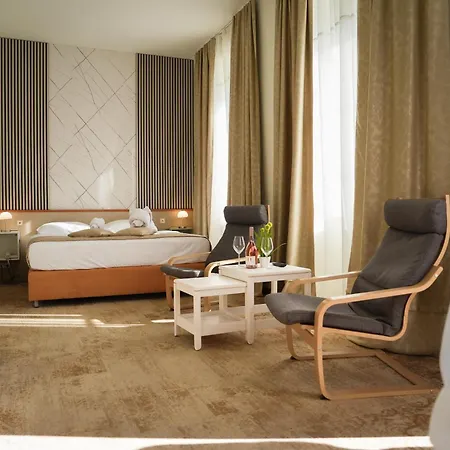 Apoksiomen Hotel 3*