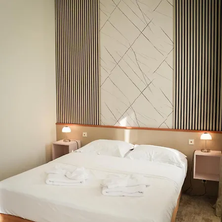 Apoksiomen Hotel 3*