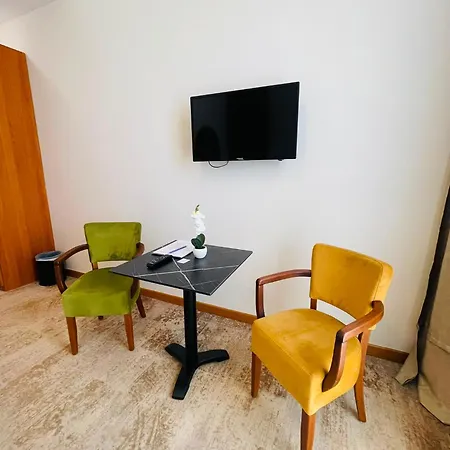 Hotel Apoksiomen 3*