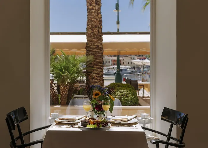 Apoksiomen Hotell 4*