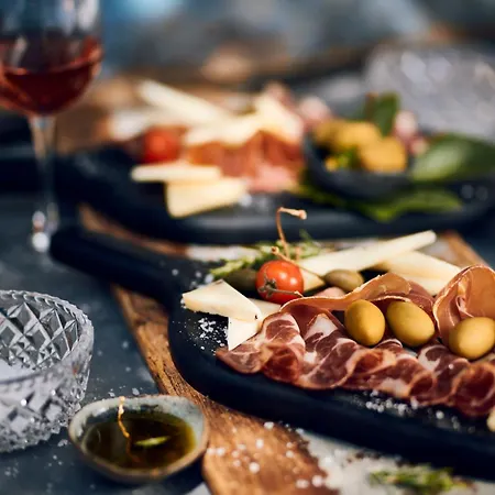 Apoksiomen Hotel Mali Lošinj