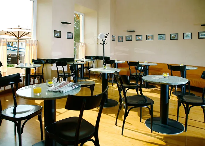 Hotell Apoksiomen 4*